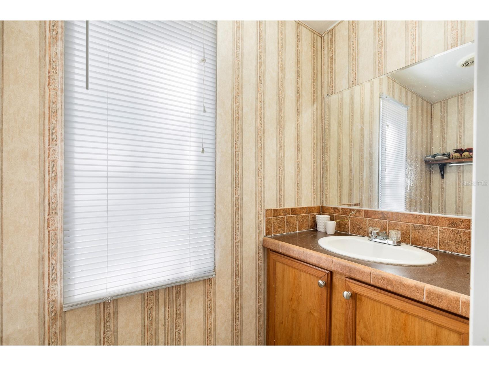 8742 Brazil Zephyrhills FL 33540 TB8471223 image18