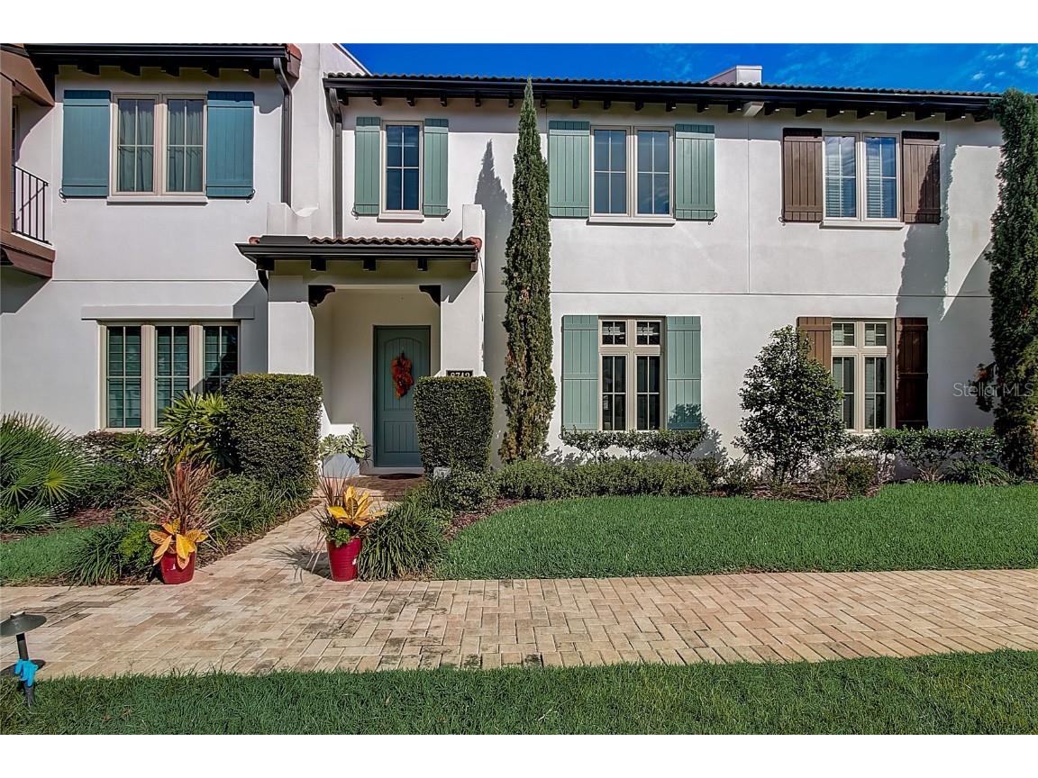 8742 European Fan Palm Alley Winter Garden FL 34787 - PANTHER LAKE O5982742 image1