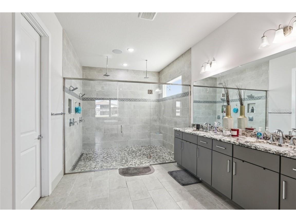 8743 Sanders Tree Loop Wesley Chapel FL 33545 TB8427291 image16