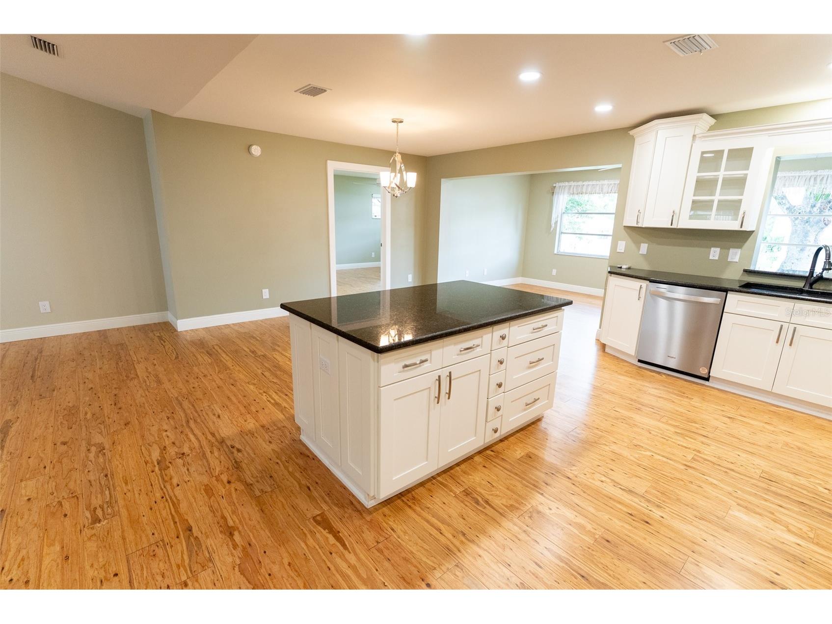 8743 SW 90th Lane #A Ocala FL 34481 OM725643 image11