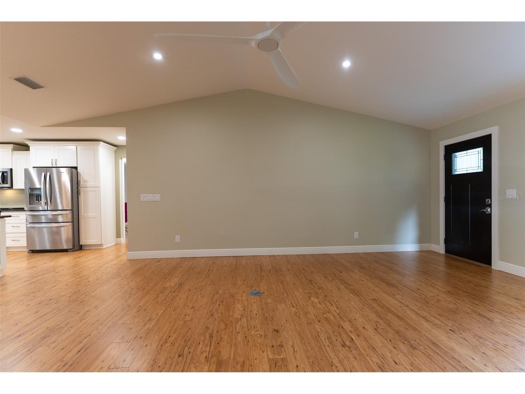 8743 SW 90th Lane #A Ocala FL 34481 OM725643 image5