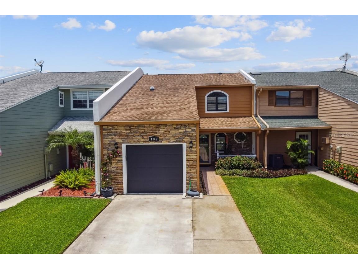 8745 Bay Pointe Drive Tampa FL 33615 T3469873 image1