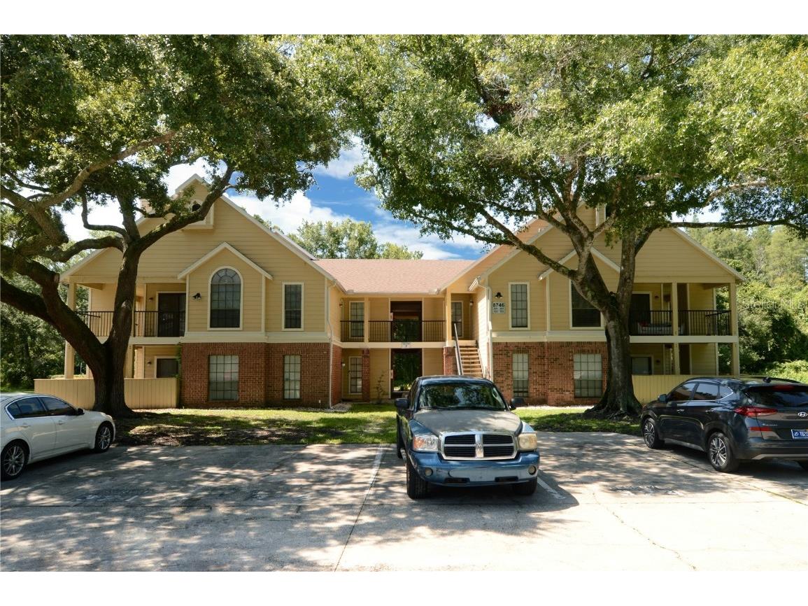 8746 Mallard Reserve Drive #204 Tampa FL 33614 TB8420192 image1