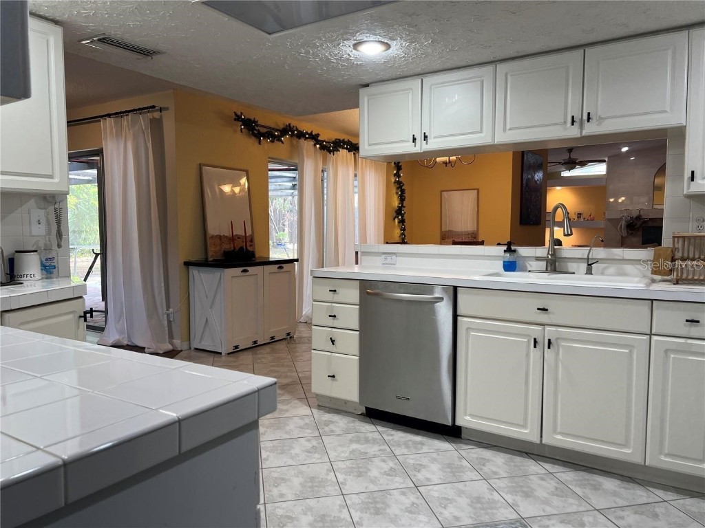 8748 Forest Lake Drive Port Richey FL 34668 TB8395090 image17