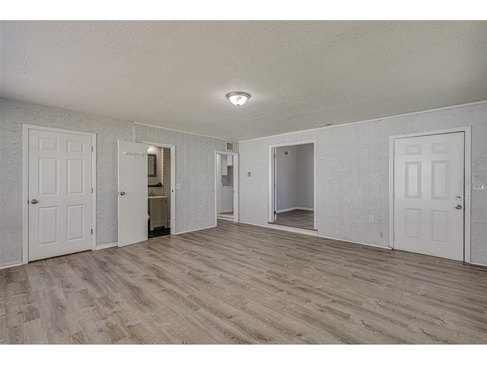 875 19th Avenue S #1/2 Saint Petersburg FL 33705 L4958643 image13