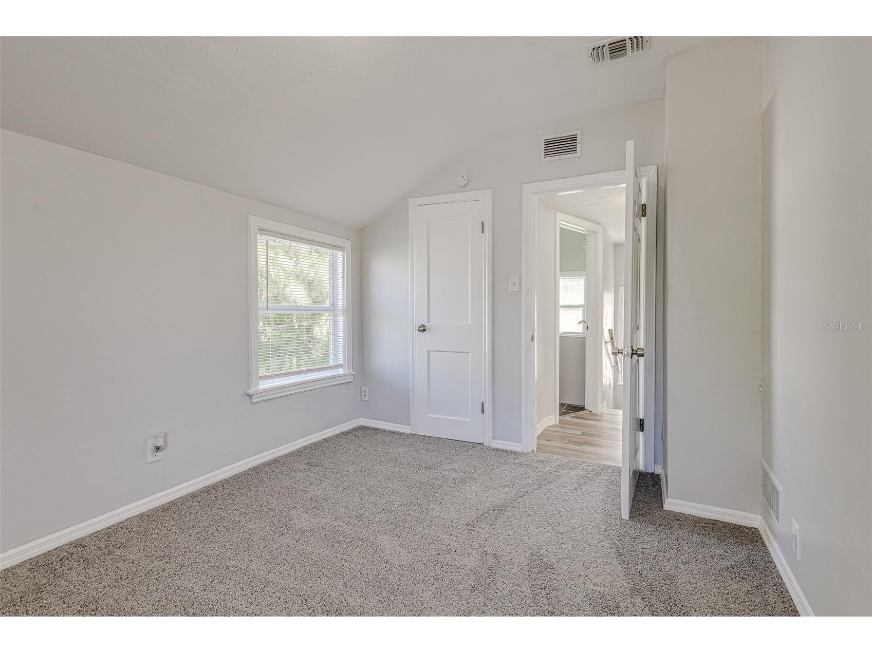 875 19th Avenue S #1/2 Saint Petersburg FL 33705 L4958643 image21