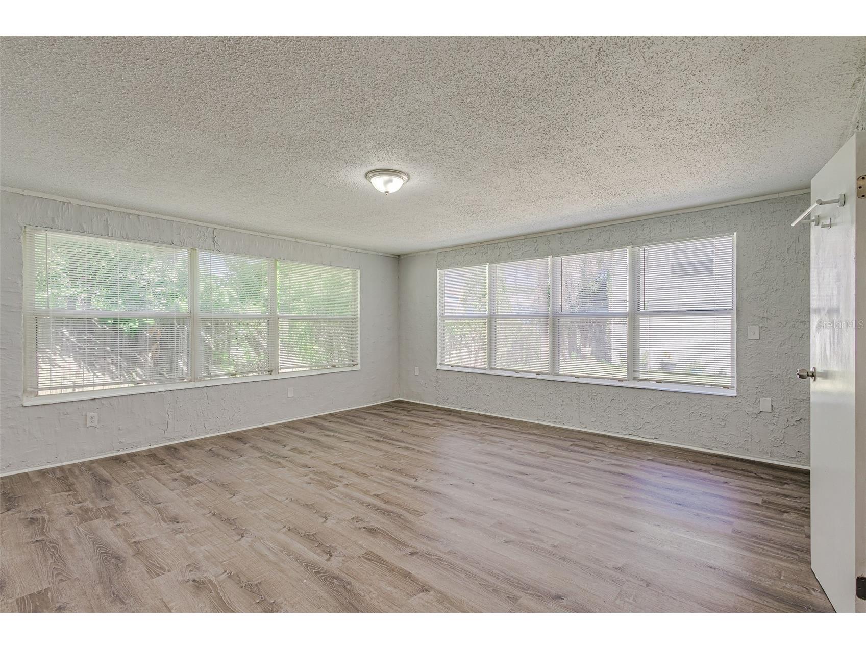 875 19th Avenue S #1/2 Saint Petersburg FL 33705 L4958643 image22