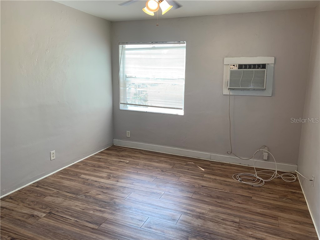 875 19th Avenue S #1/2 Saint Petersburg FL 33705 L4958643 image34