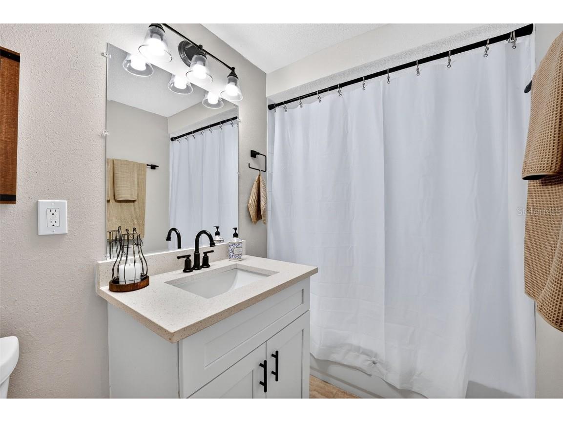 875 32nd Street Sarasota FL 34234 A4666208 image18