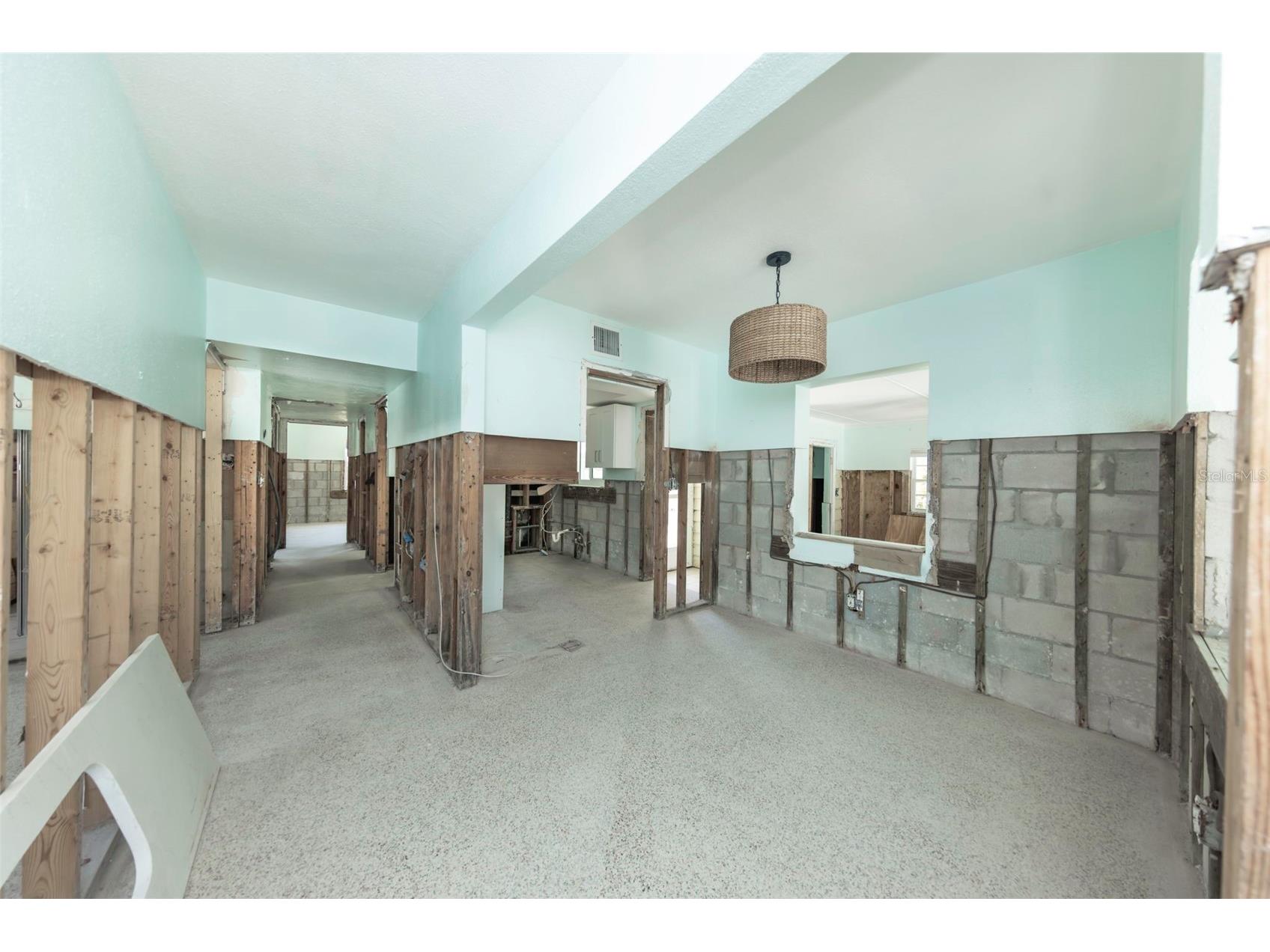 875 Bruce Avenue Clearwater FL 33767 TB8490595 image11