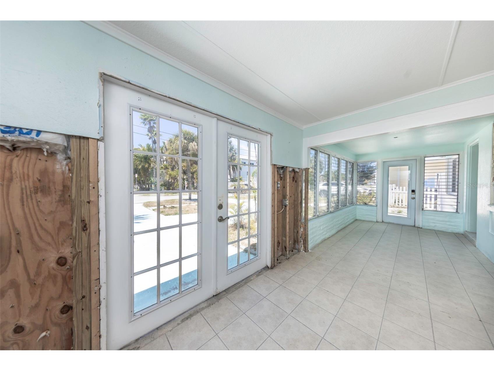 875 Bruce Avenue Clearwater FL 33767 TB8490595 image4