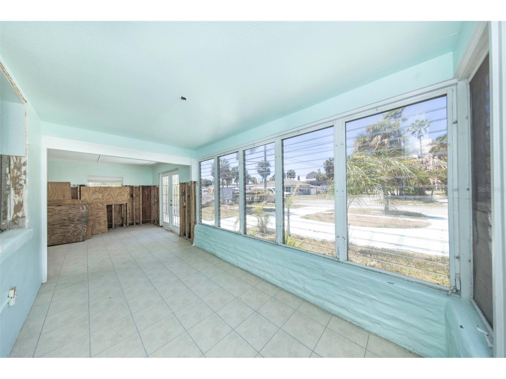 875 Bruce Avenue Clearwater FL 33767 TB8490595 image6