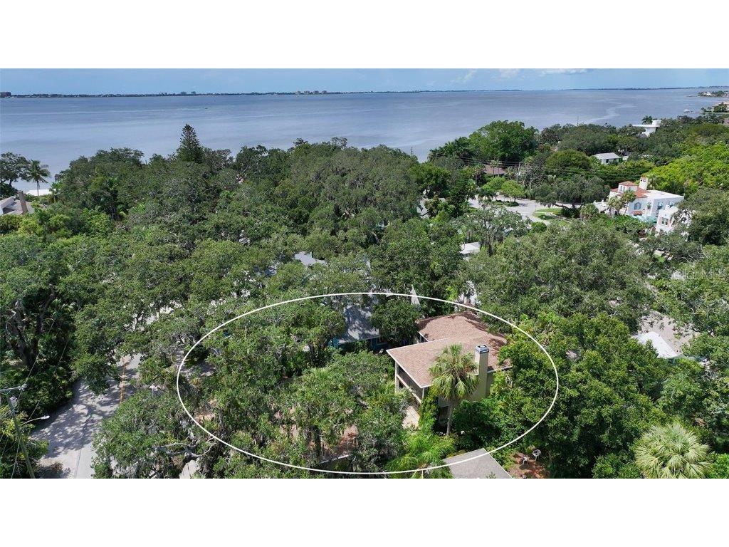 875 Indian Beach Drive Sarasota FL 34234 A4671568 image1