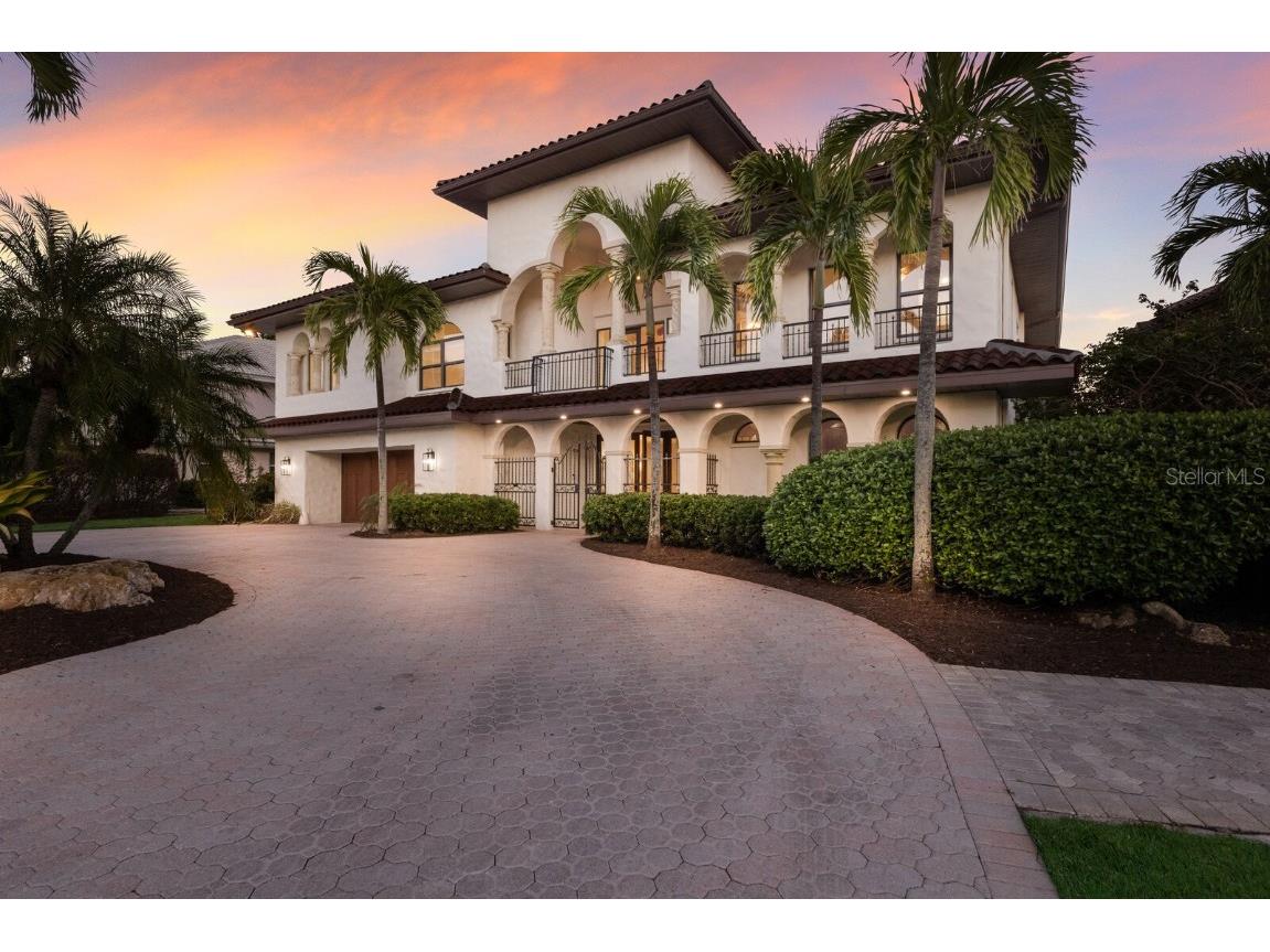 875 Siesta Key Circle Sarasota FL 34242 - GRAND CANAL A4645337 image1