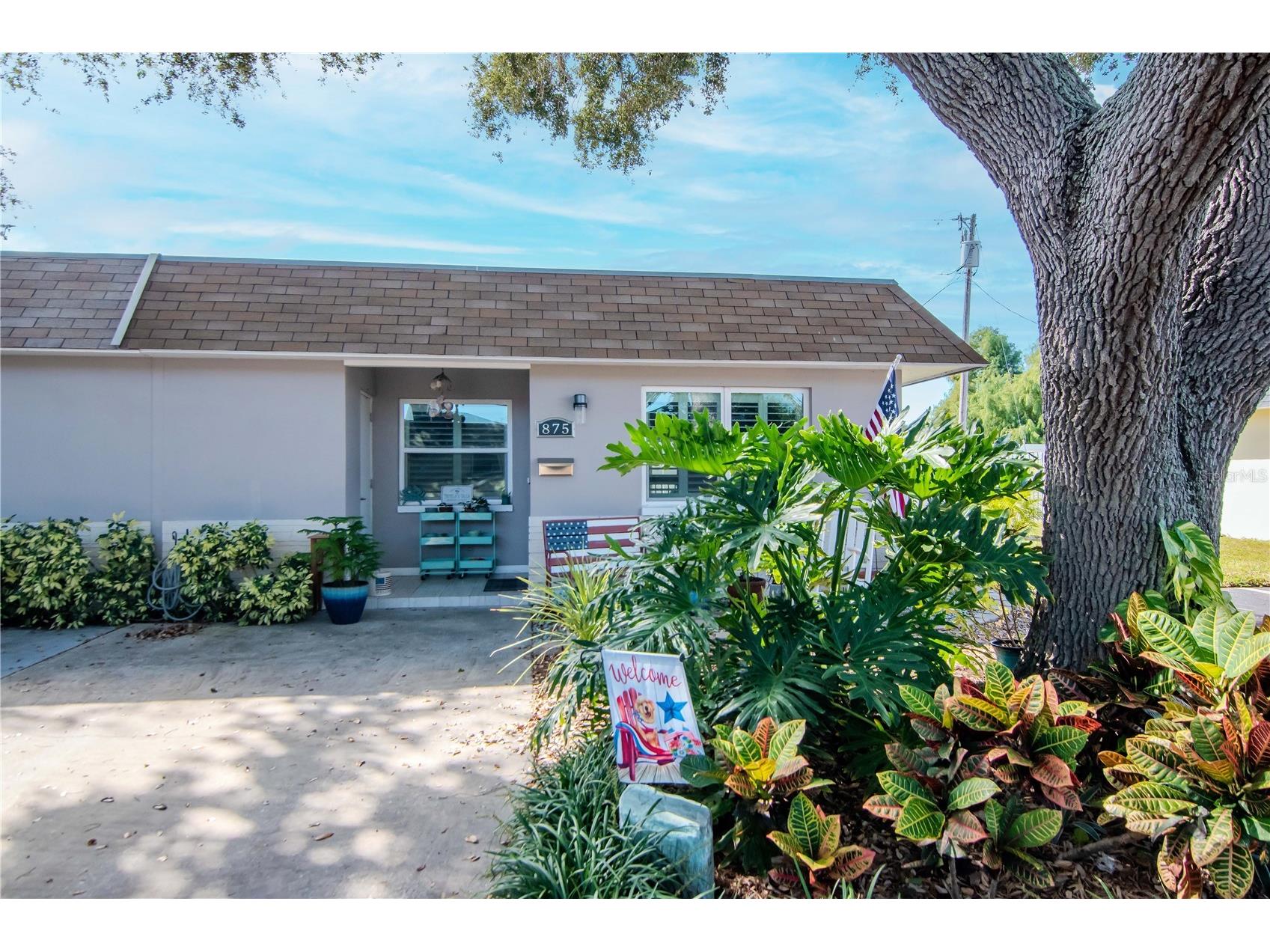 875 Sky Loch Drive S Dunedin FL 34698 TB8439969 image1