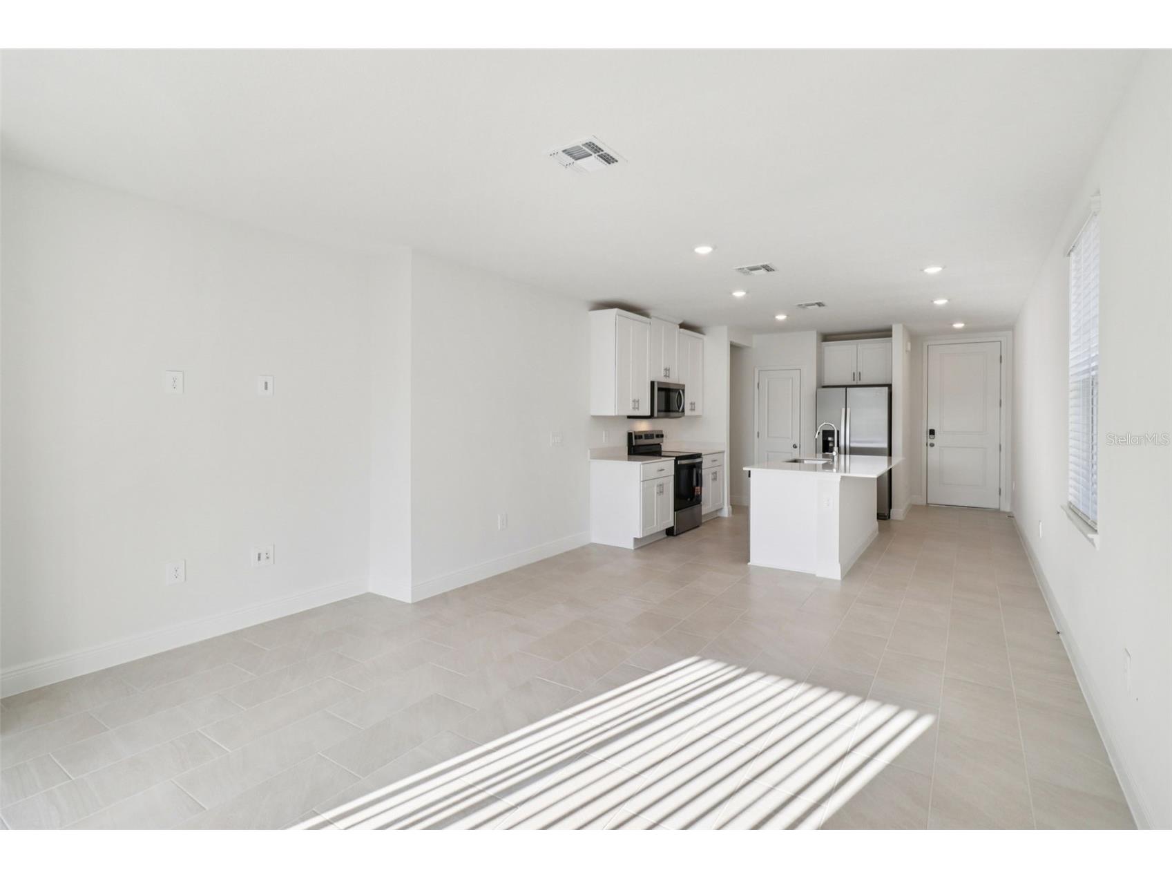 875 Sunshower Drive Lady Lake FL 32159 G5108516 image6