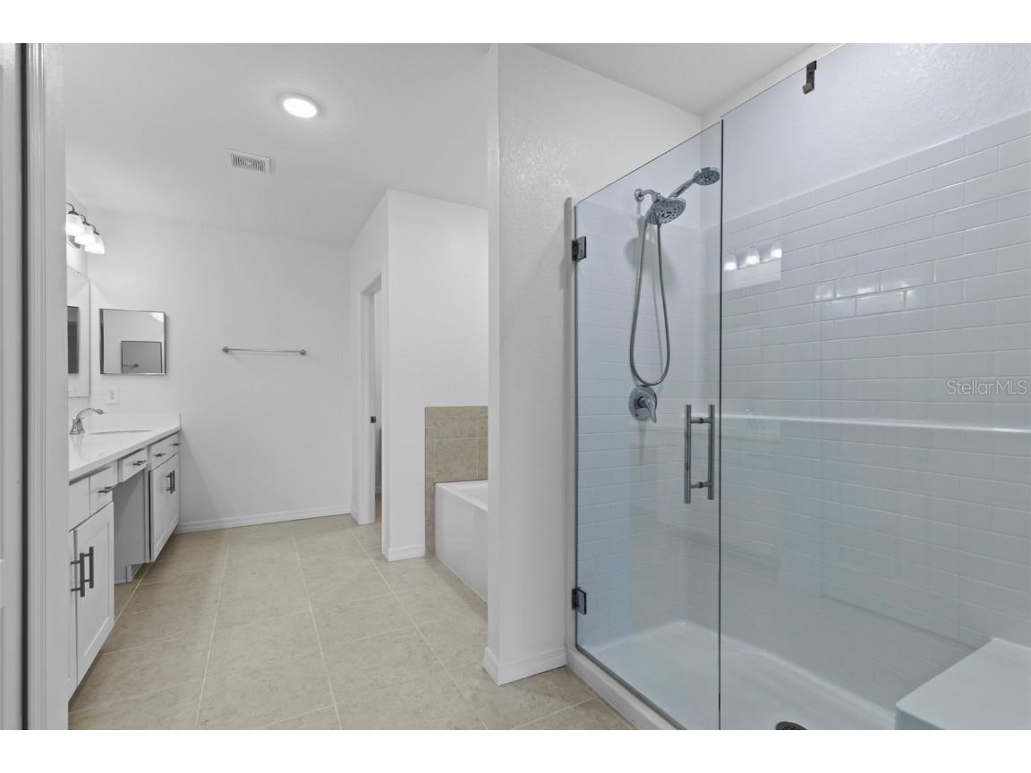 8750 Cascade Price Circle North Fort Myers FL 33917 TB8446013 image6