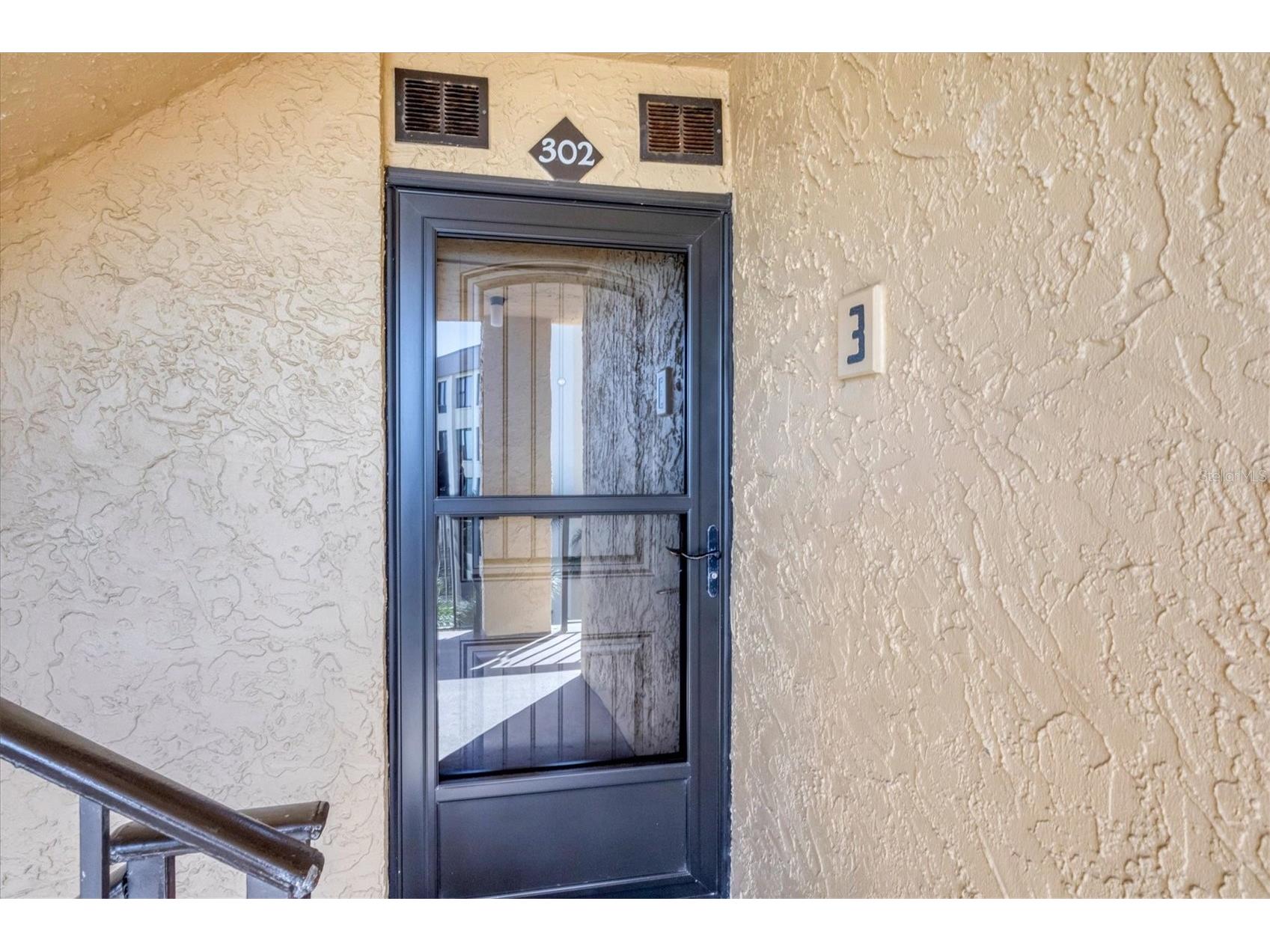 8750 Midnight Pass Road #302 Sarasota FL 34242 A4680093 image2