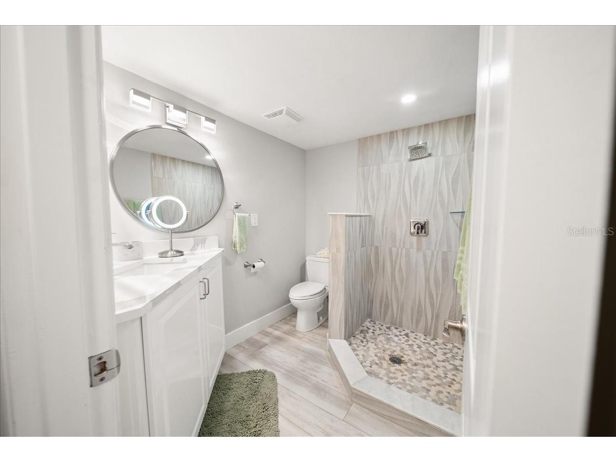 8750 Midnight Pass Road #501 Sarasota FL 34242 A4686287 image11