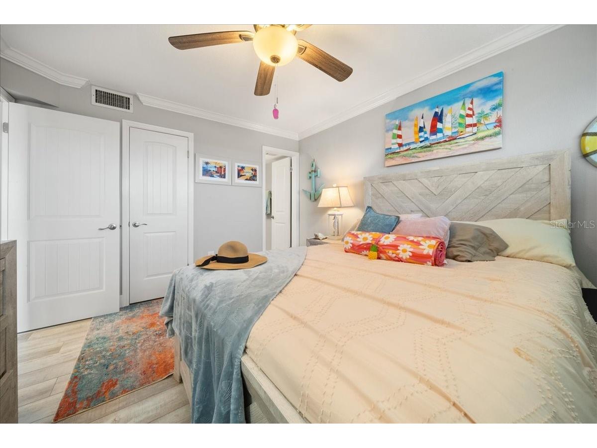 8750 Midnight Pass Road #501 Sarasota FL 34242 A4686287 image14