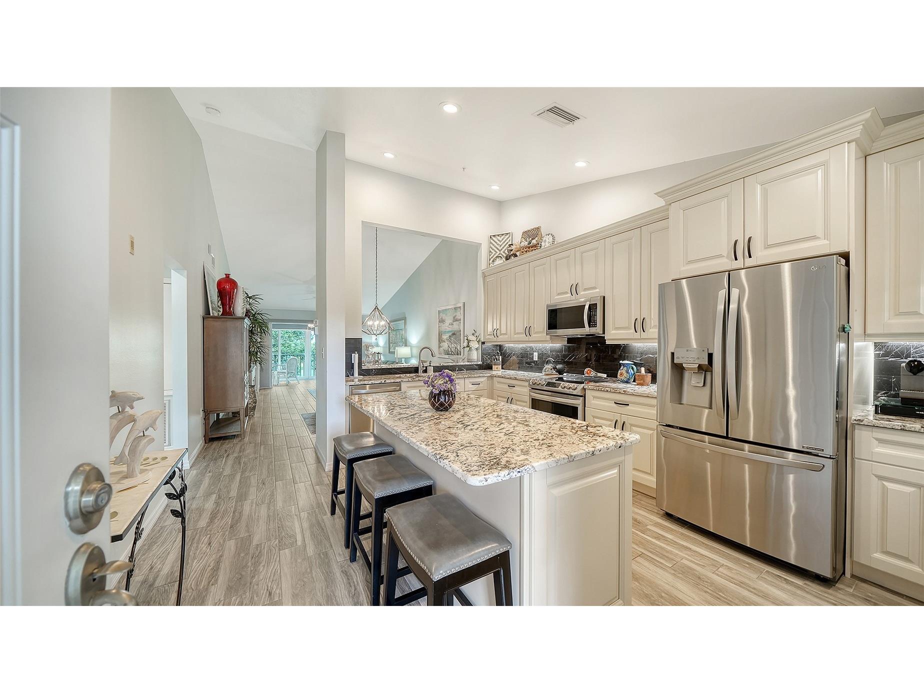 8750 Olde Hickory Avenue #9305 Sarasota FL 34238 A4692691 image2