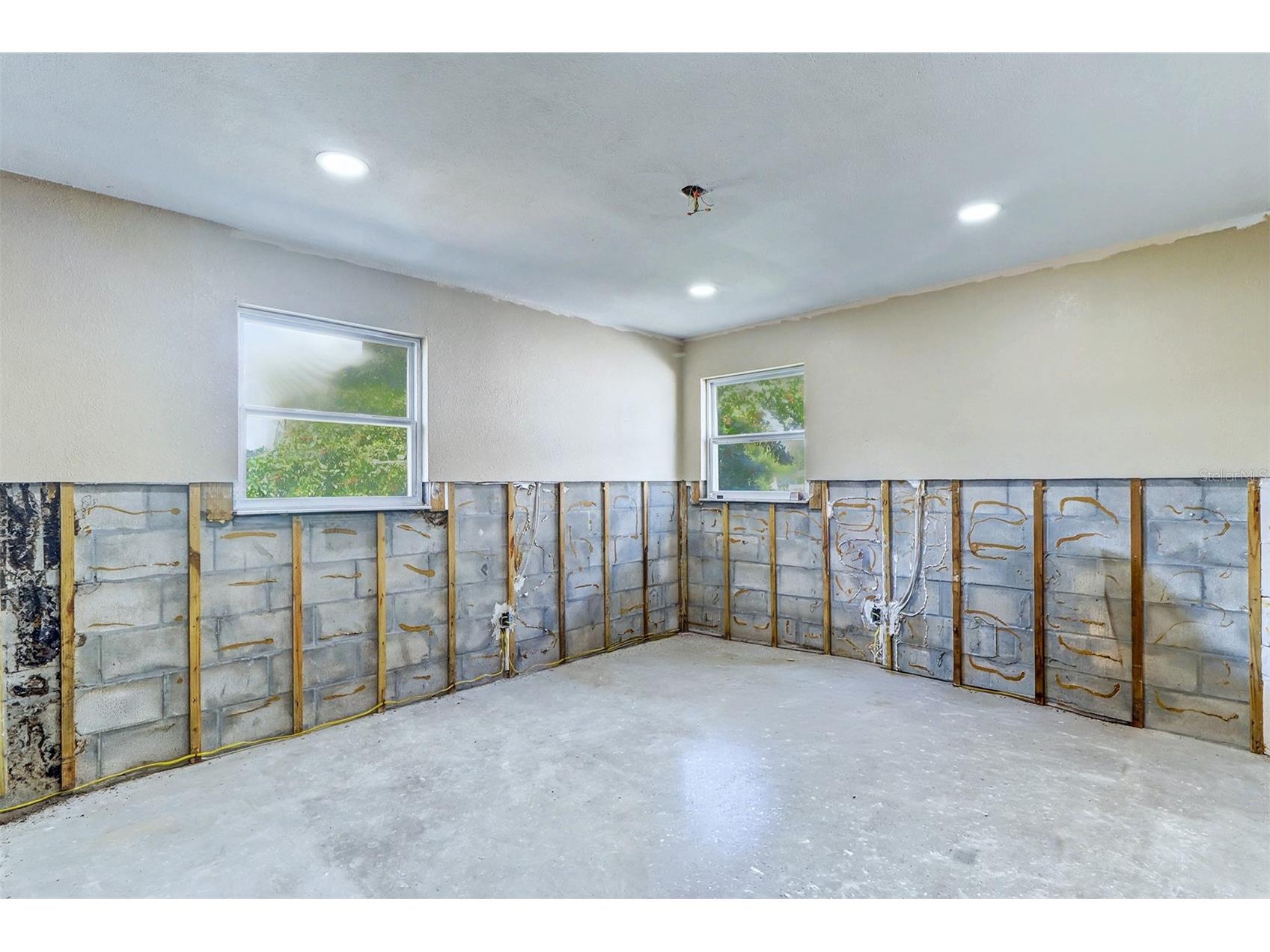 8751 Orient Way NE Saint Petersburg FL 33702 TB8489700 image15