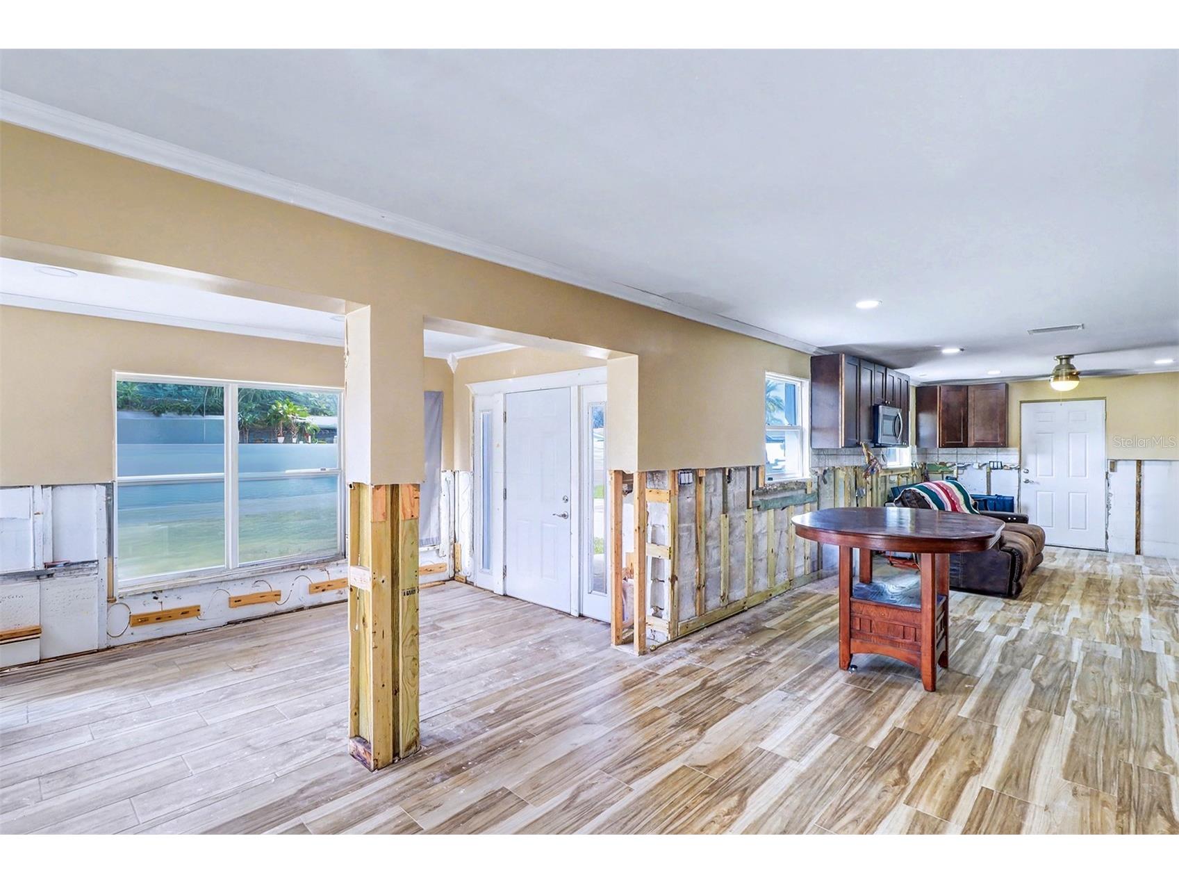 8751 Orient Way NE Saint Petersburg FL 33702 TB8489700 image7