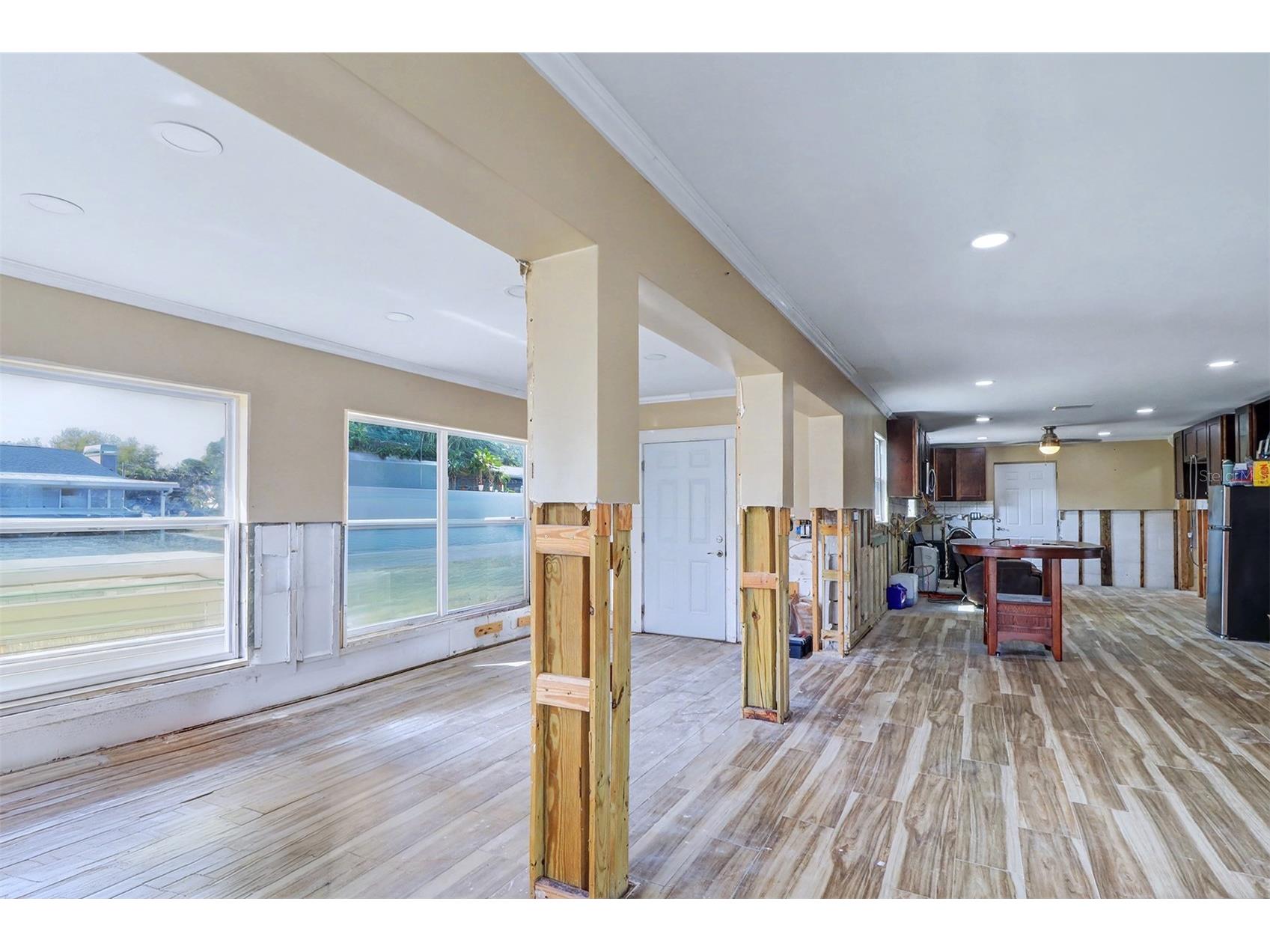 8751 Orient Way NE Saint Petersburg FL 33702 TB8489700 image8