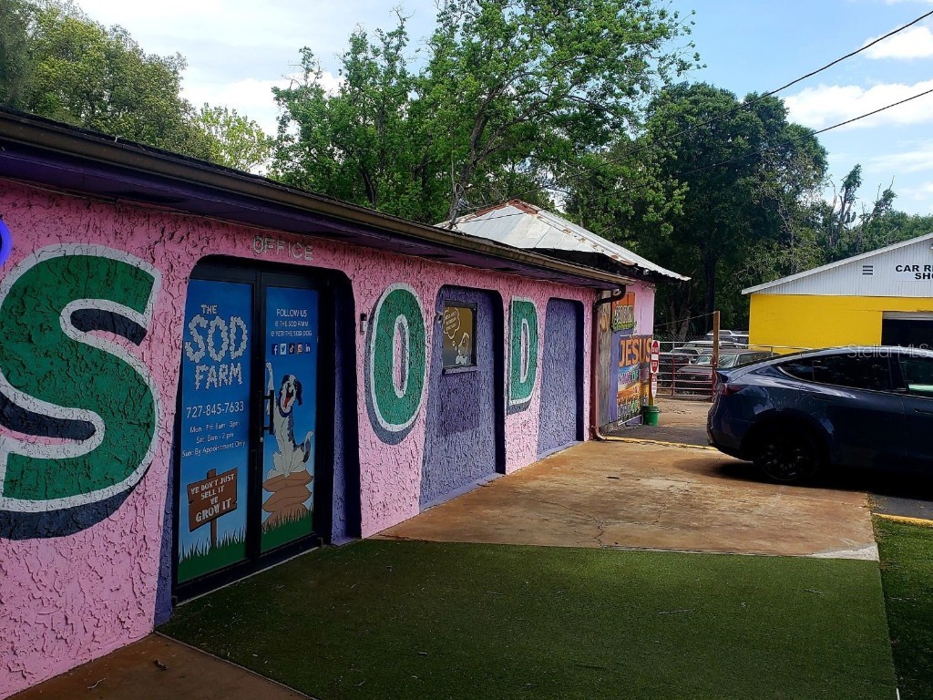 8751 Ridge Rd New Port Richey FL 34654 T3439437 image1