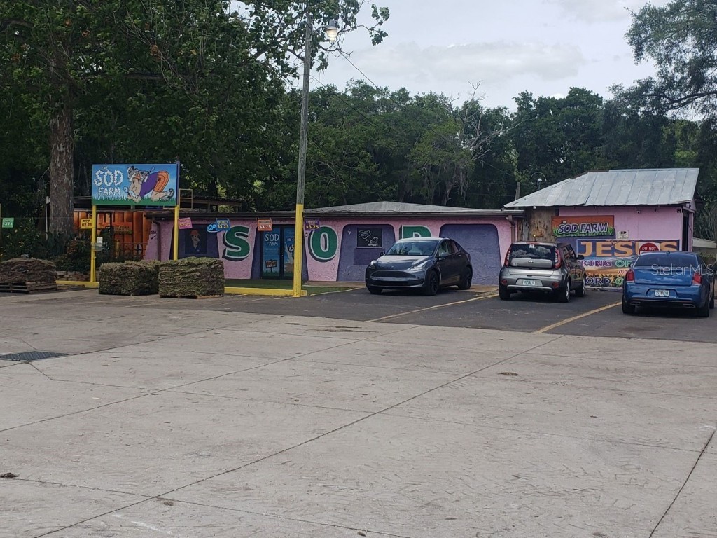 8751 Ridge Rd New Port Richey FL 34654 T3439437 image2