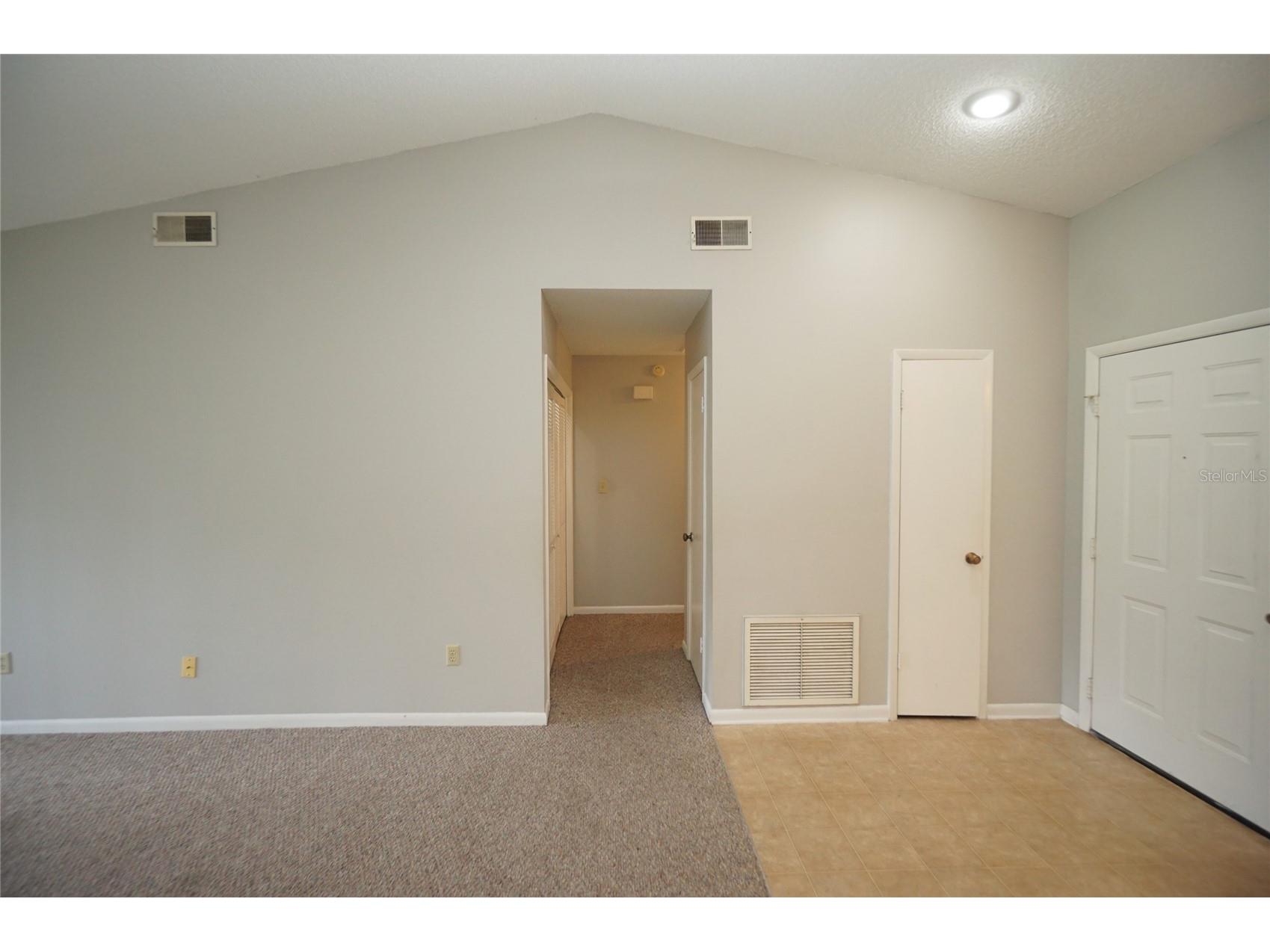 8755 Hampden Drive Tampa FL 33626 TB8524576 image19
