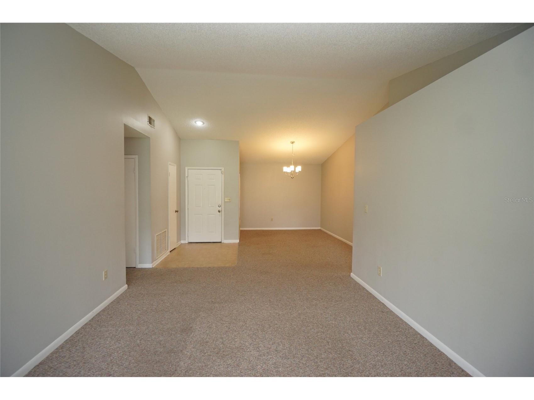 8755 Hampden Drive Tampa FL 33626 TB8524576 image25