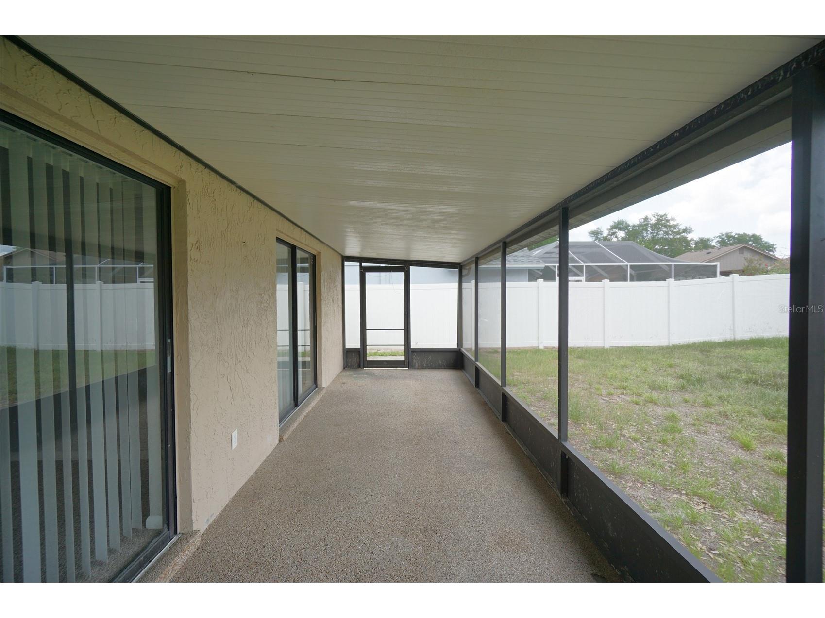 8755 Hampden Drive Tampa FL 33626 TB8524576 image29