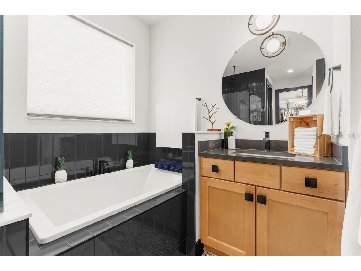 8756 Windlass Cove Parrish FL 34219 TB8442879 image40