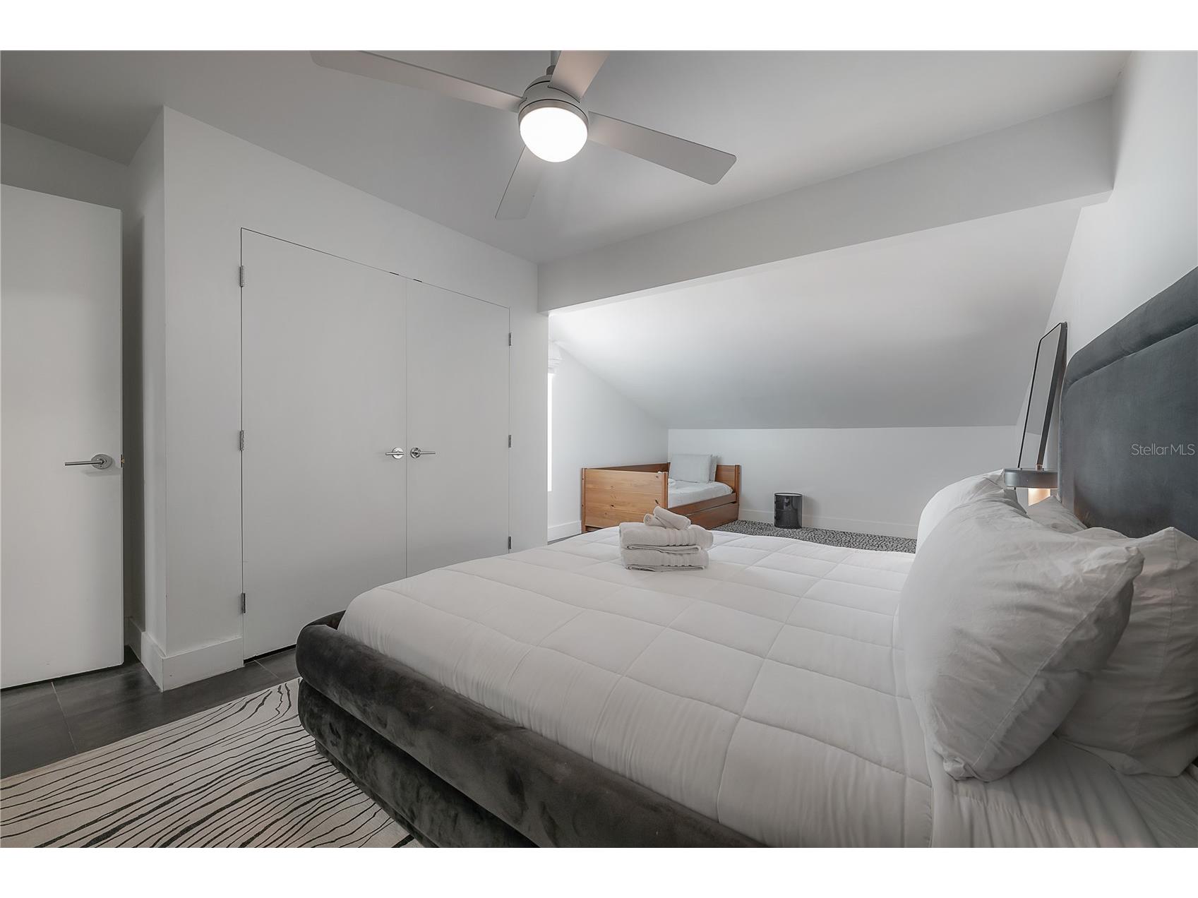 8757 Bay Pointe Drive Tampa FL 33615 TB8512133 image18