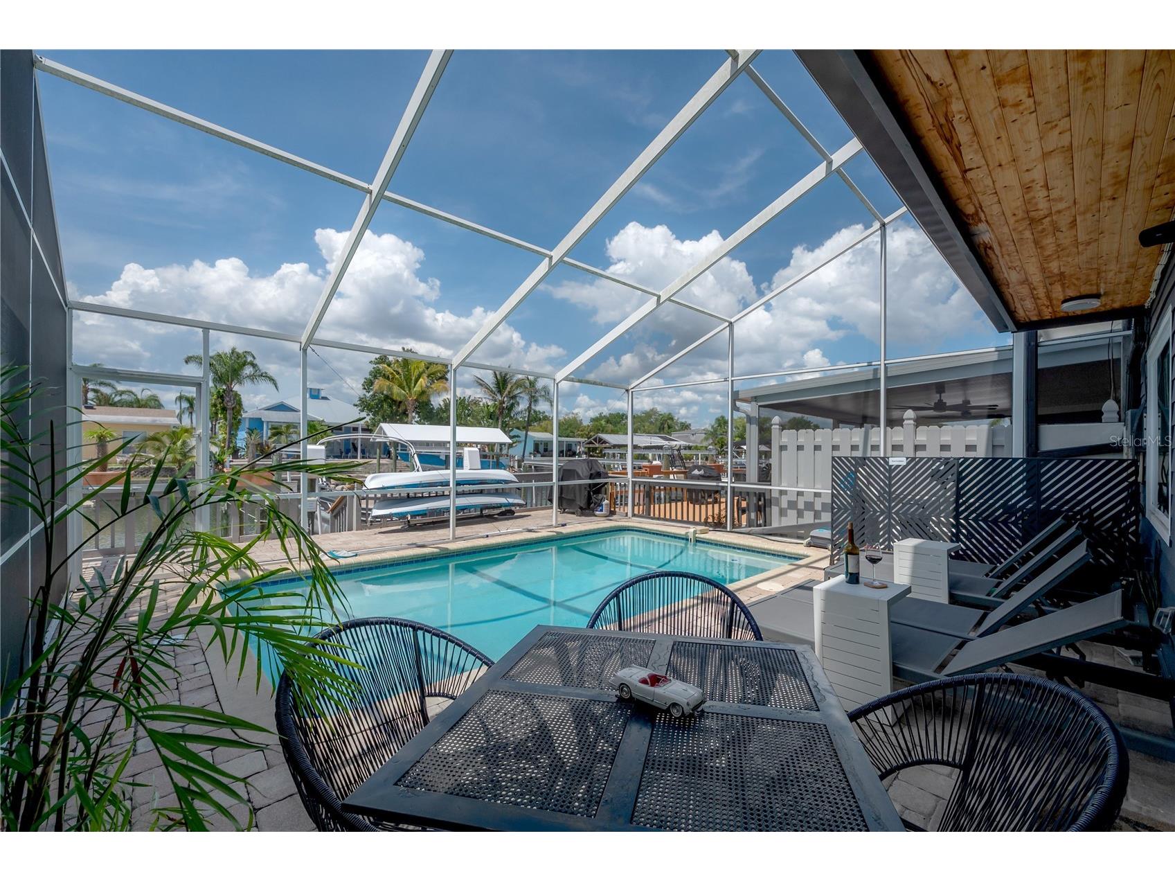 8757 Bay Pointe Drive Tampa FL 33615 TB8512133 image41