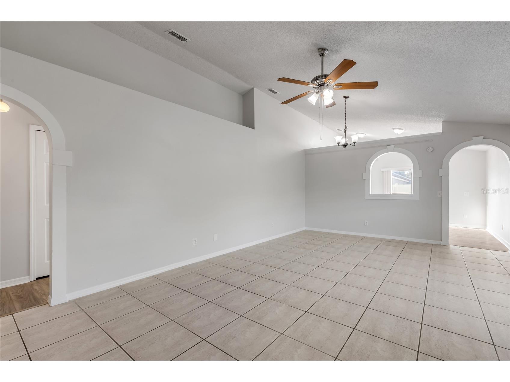 8757 Claiborne Court Orlando FL 32825 V4948292 image4