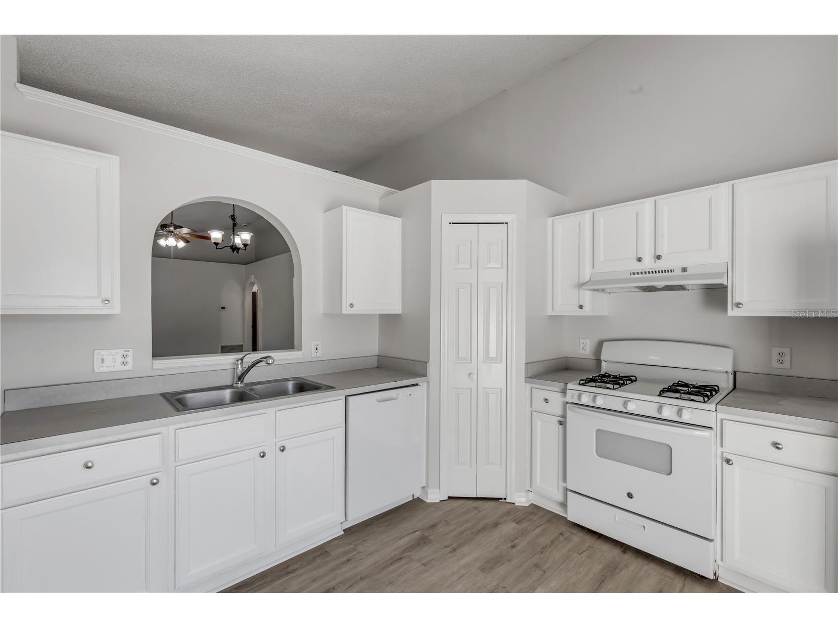 8757 Claiborne Court Orlando FL 32825 V4948292 image6