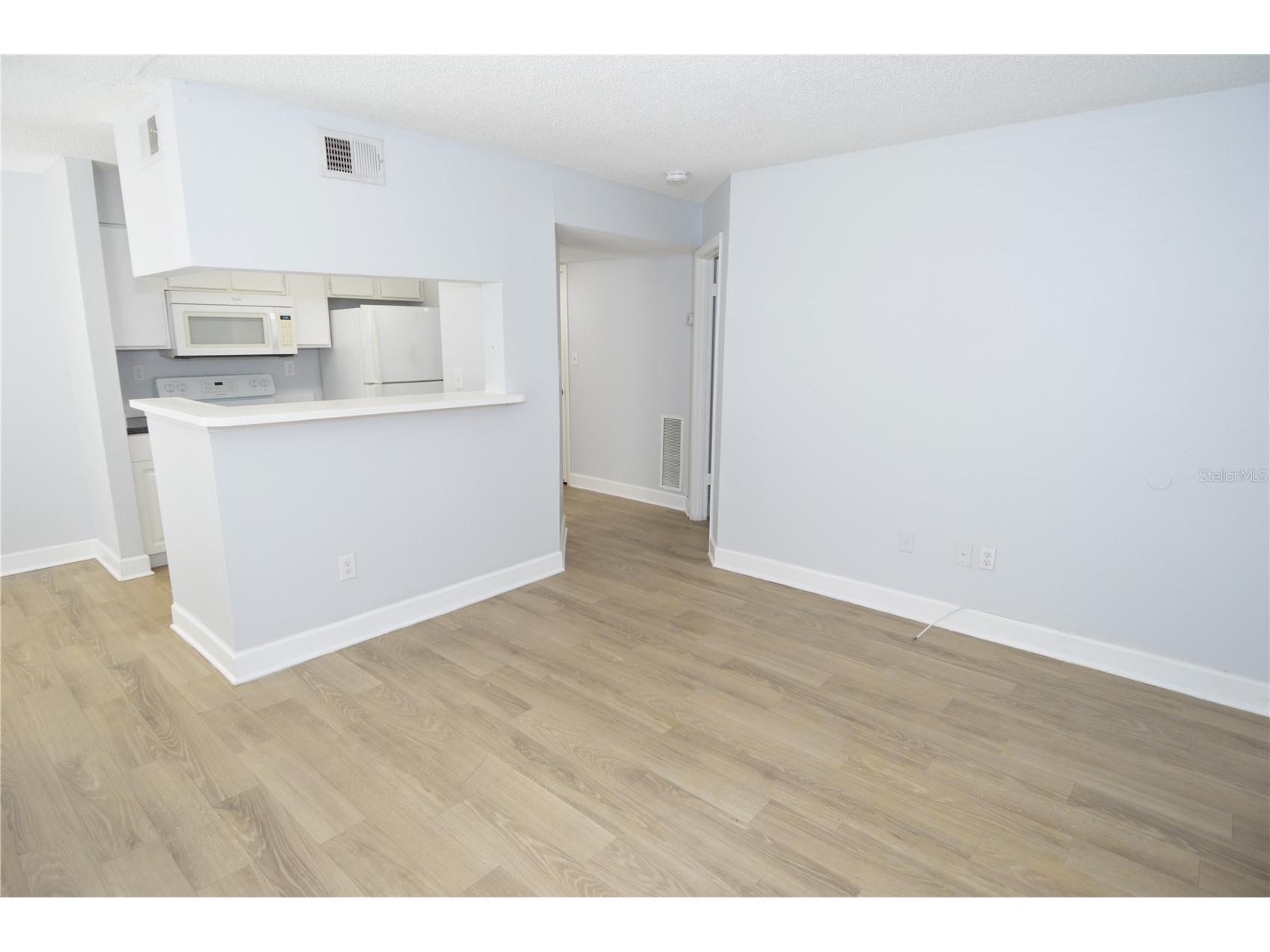 8758 Mallard Reserve Drive #101 Tampa FL 33614 TB8519769 image5