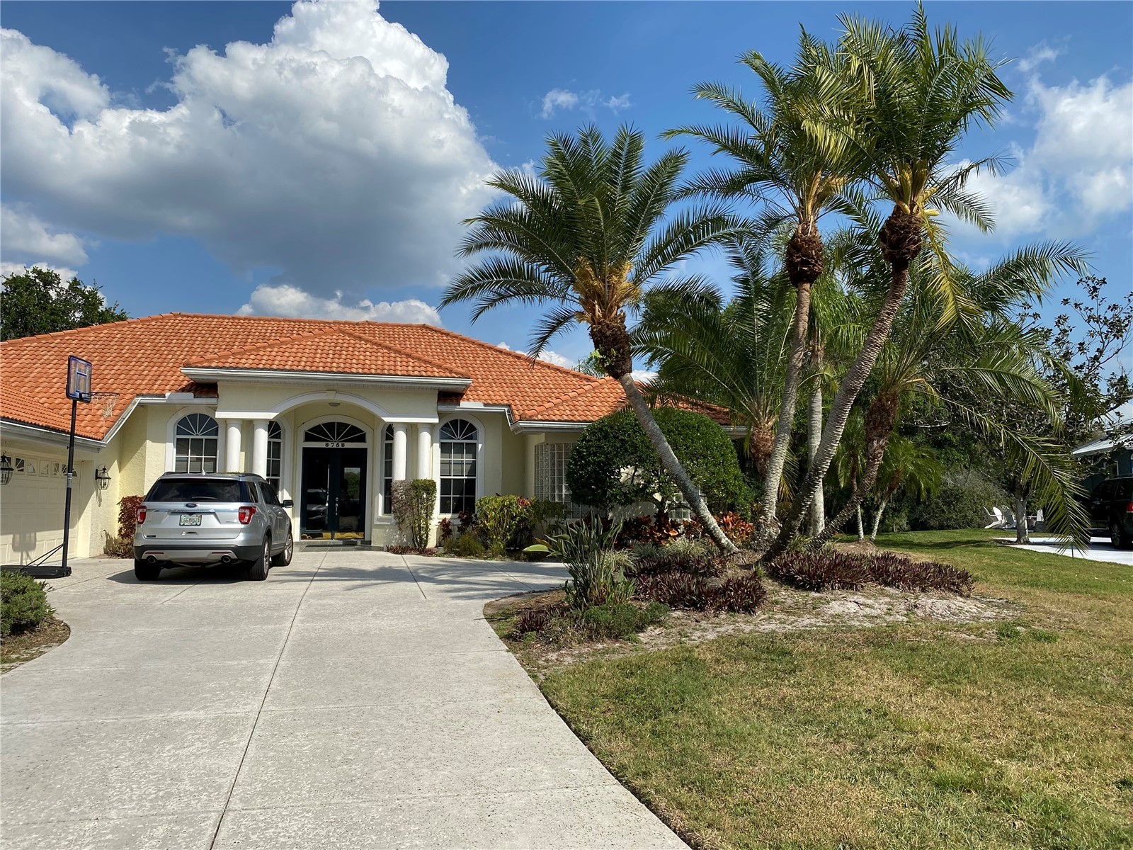 8758 Wild Dunes Drive Sarasota FL 34241 A4693658 image2