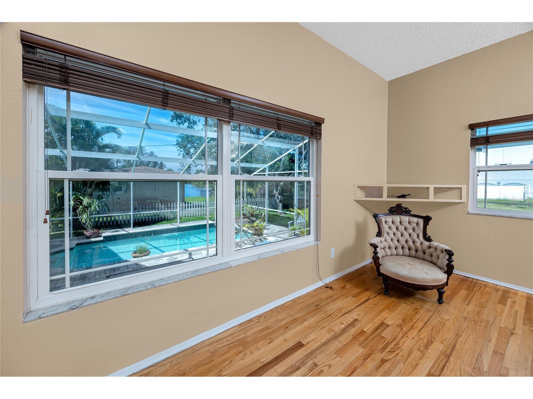 8759 Orient Way NE Saint Petersburg FL 33702 TB8505898 image20