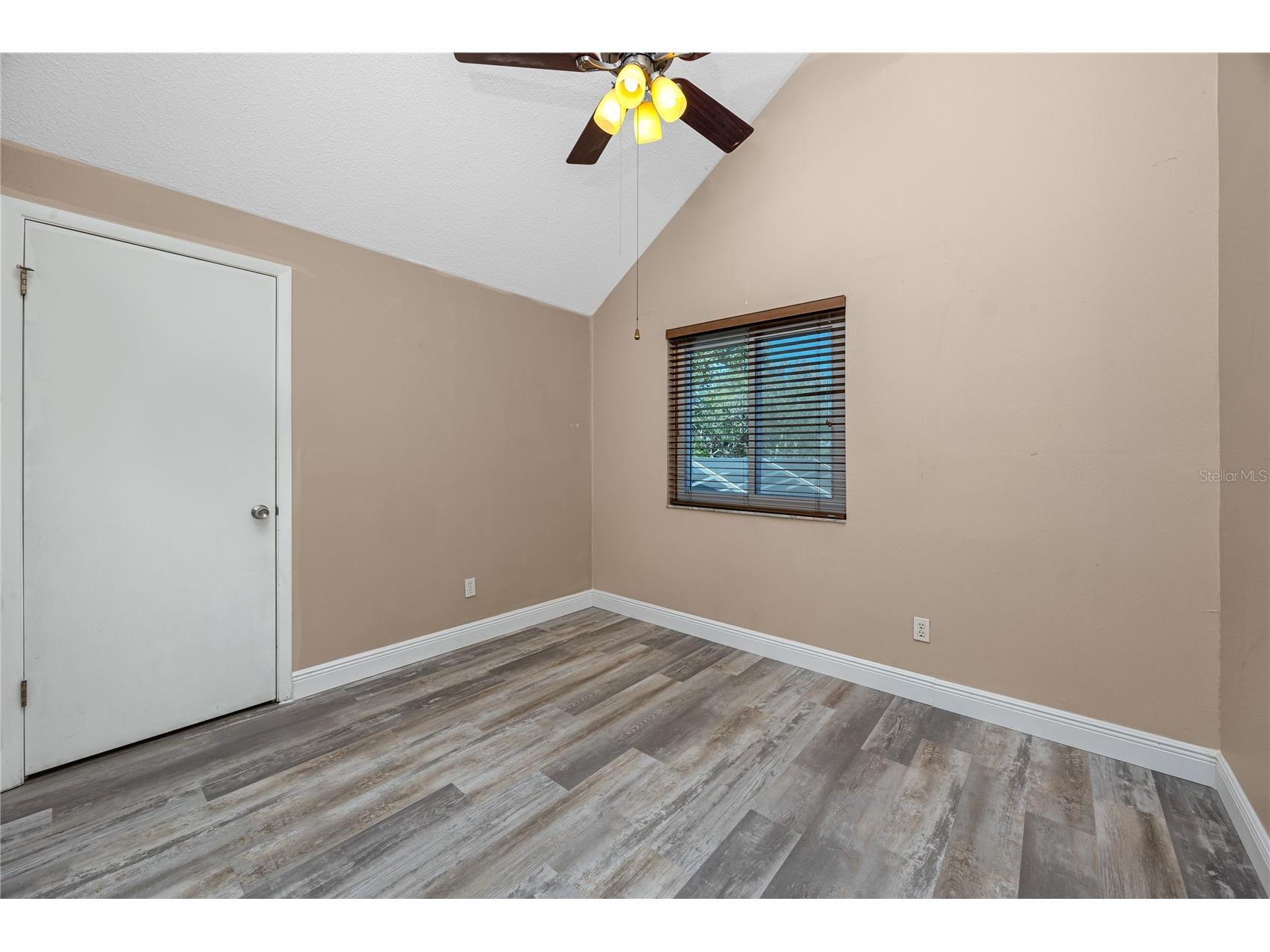 8759 Orient Way NE Saint Petersburg FL 33702 TB8505898 image27