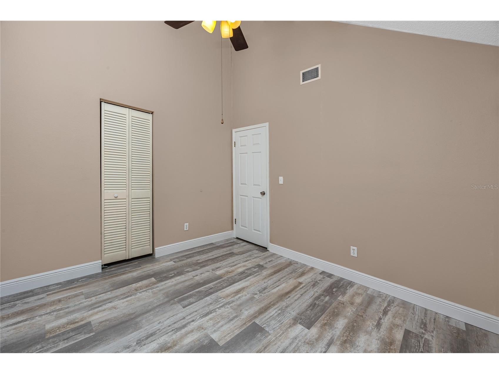 8759 Orient Way NE Saint Petersburg FL 33702 TB8505898 image28