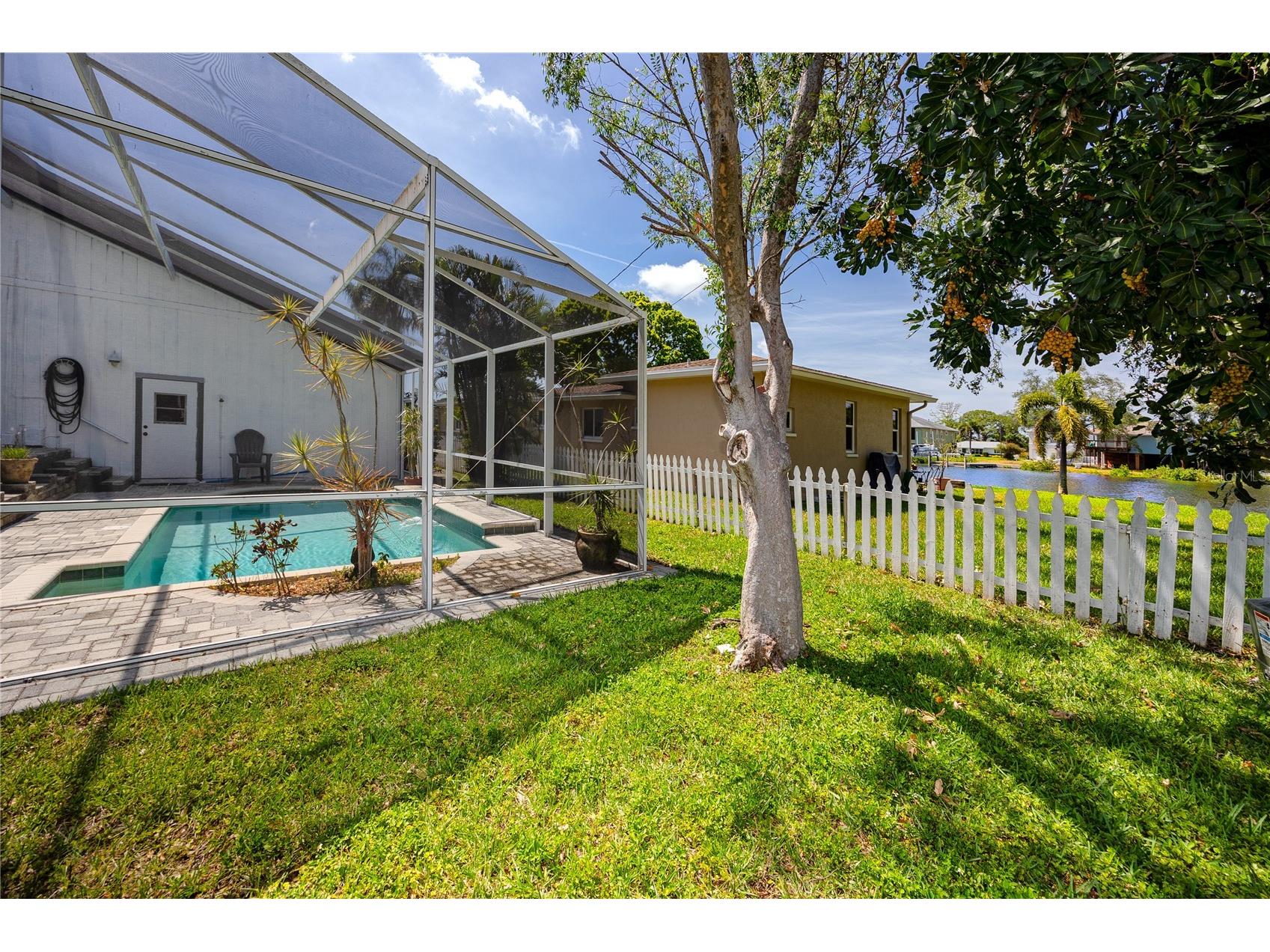 8759 Orient Way NE Saint Petersburg FL 33702 TB8505898 image40