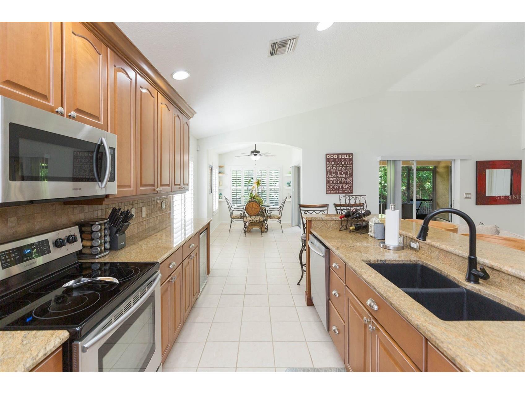 876 Addison Drive NE Saint Petersburg FL 33716 TB8485849 image18