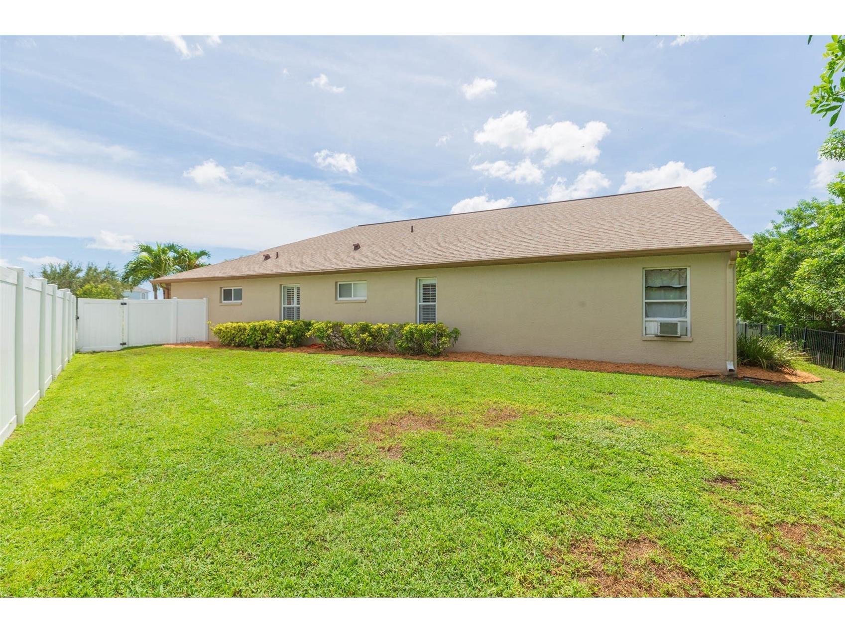 876 Addison Drive NE Saint Petersburg FL 33716 TB8485849 image46