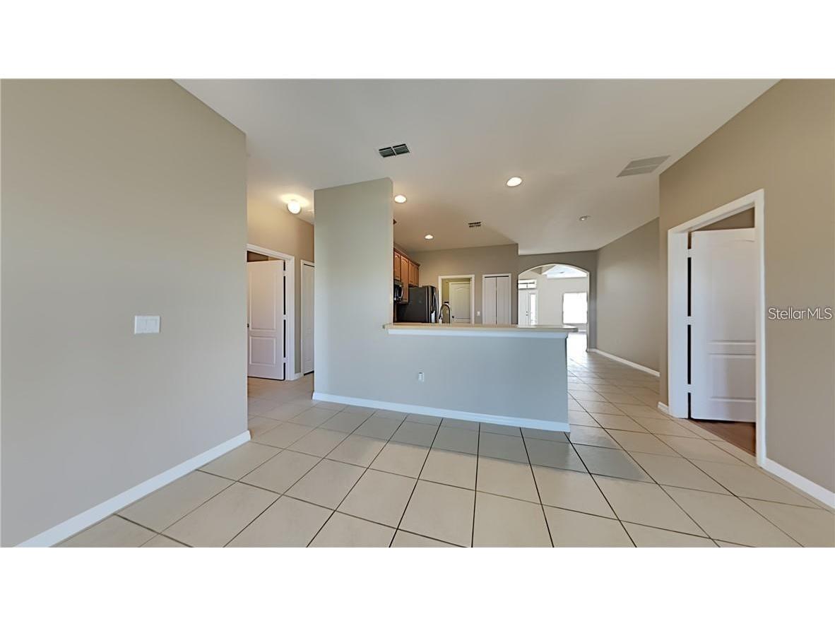876 Hacienda Circle Kissimmee FL 34741 O6420589 image7