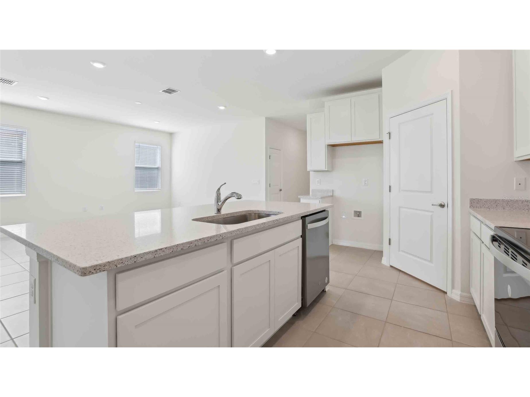 8761 Pinecrest Trail Wildwood FL 34785 OM718199 image12