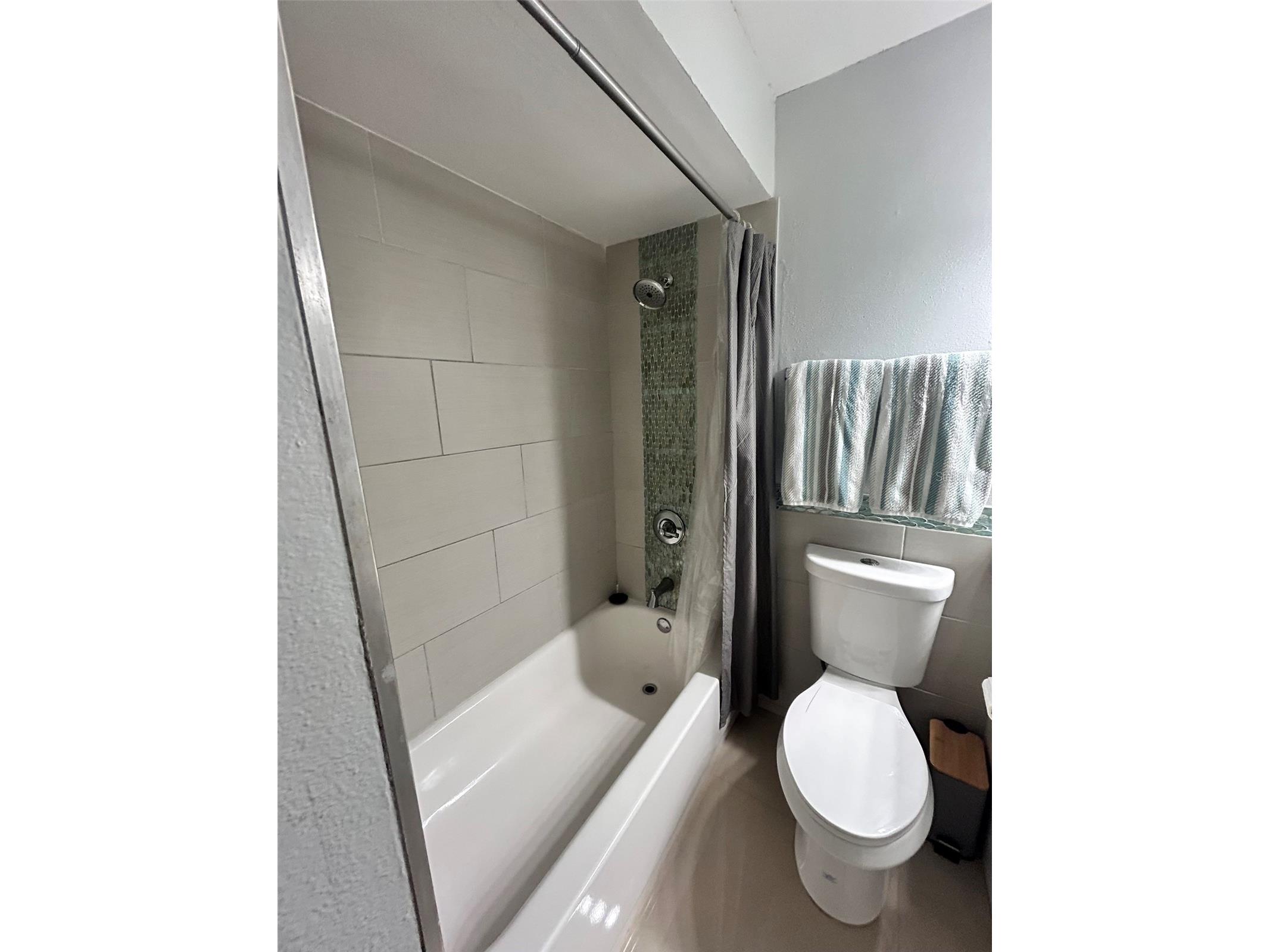 8766 Mallard Reserve Drive #101 Tampa FL 33614 TB8476737 image17