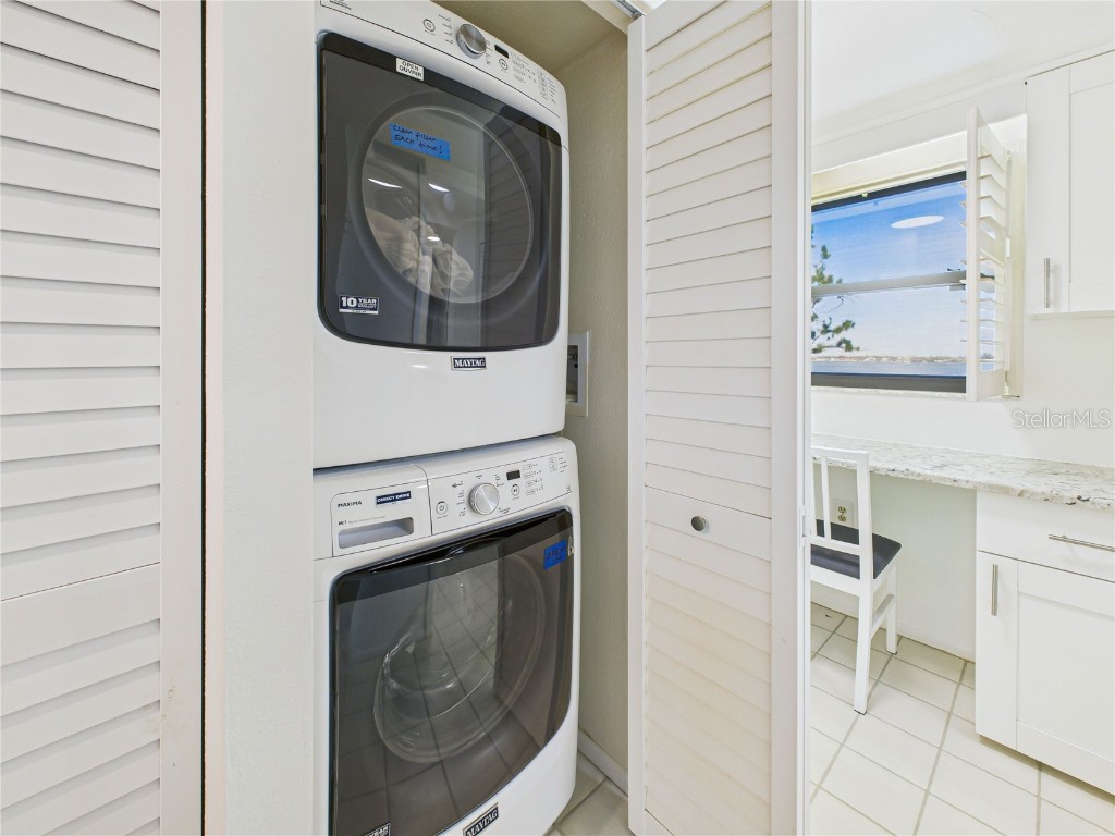 8767 Midnight Pass Road #403F Sarasota FL 34242 - LITTLE SARASOTA BAY A4673053 image3